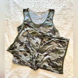 EUC XXL Camouflage Top and Shorts Pajama Set by Lucky Brand